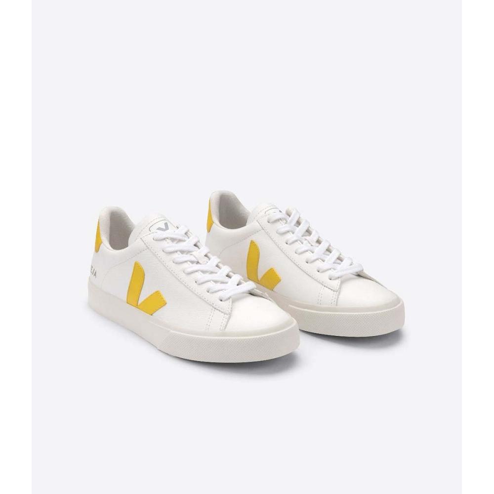 Low Tops Sneakers Dama Veja CAMPO CHROMEFREE White/Yellow | RO 602OKI